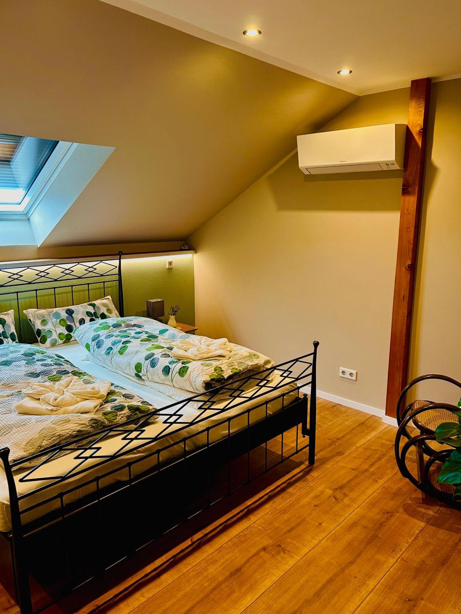 Ferienwohnung "Bei Freunden" Naumburg  Exteriör bild